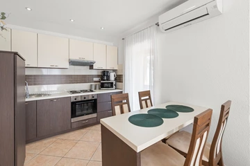 Cozy 1-Bedroom Apartment in Bribir with Terrace