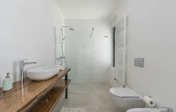 Bužinija 4-Bedroom Villa for 8 Guests