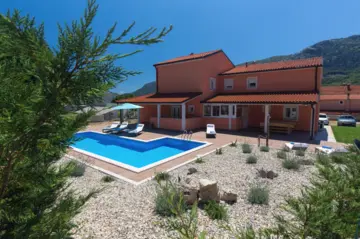 3-Bedroom Villa with Private Pool in Tribalj