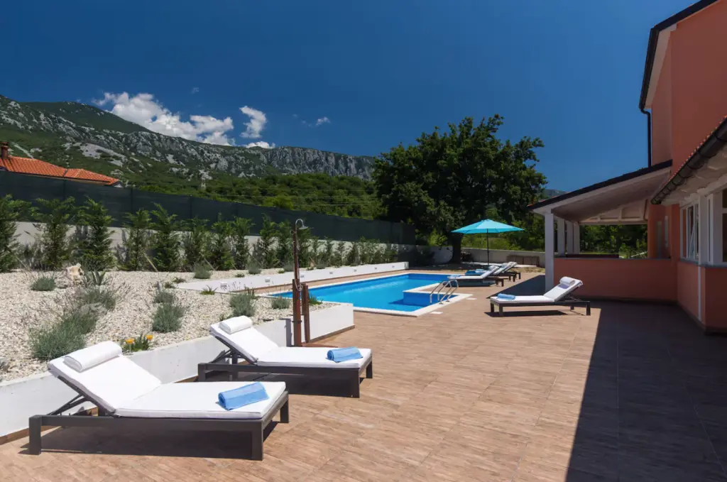 3-Bedroom Villa with Private Pool in Tribalj