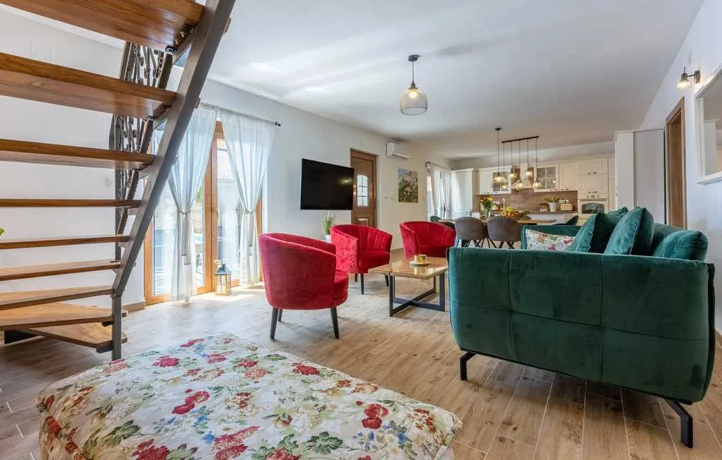 Grižane-Belgrad Villa with Private Pool & Sauna