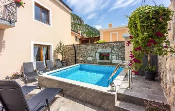 Grižane-Belgrad Villa with Private Pool & Sauna