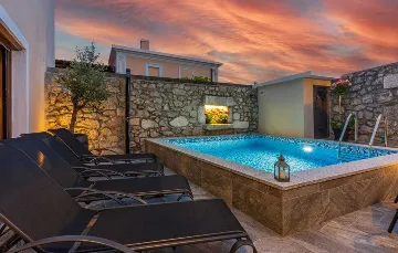 Grižane-Belgrad Villa with Private Pool & Sauna