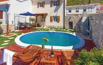 2-Bedroom Villa in Grižane-Belgrad (Up to 5)