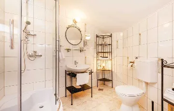 2-Bedroom Villa in Grižane-Belgrad (Up to 5)