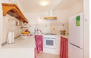 2-Bedroom Villa in Grižane-Belgrad (Up to 5)
