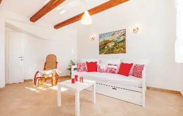 2-Bedroom Villa in Grižane-Belgrad (Up to 5)