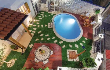 2-Bedroom Villa in Grižane-Belgrad (Up to 5)