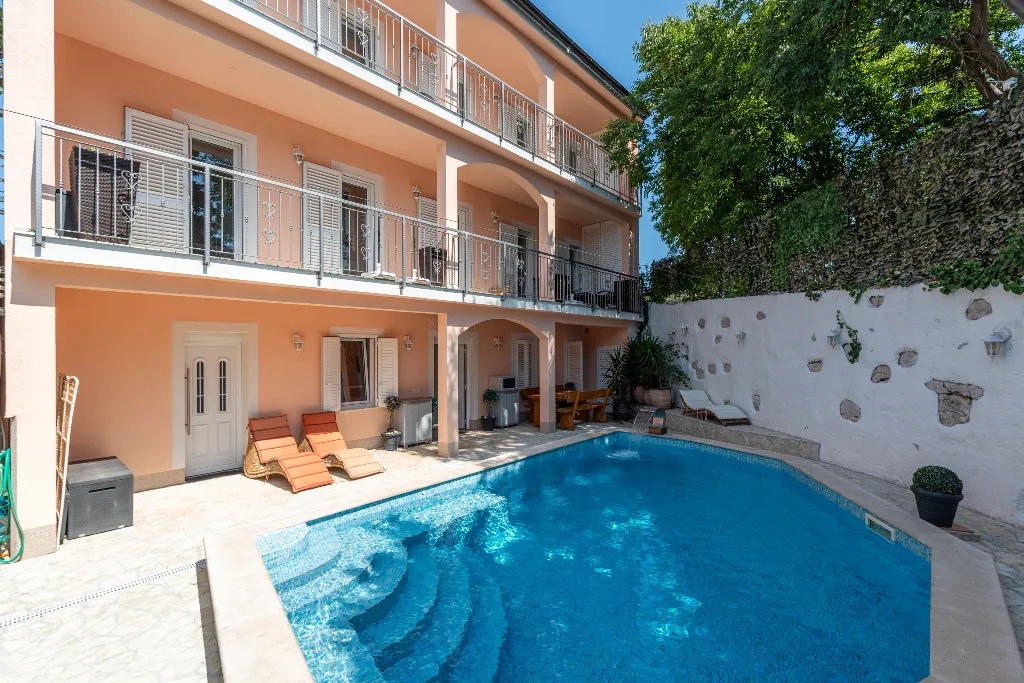 Novi Vinodolski Villa with Private Pool