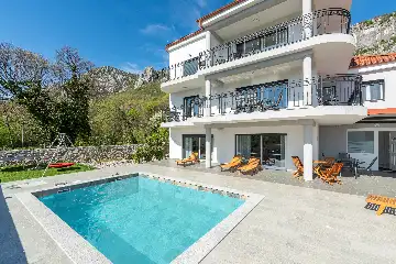 Bribir Villa for Groups with Outdoor Dining