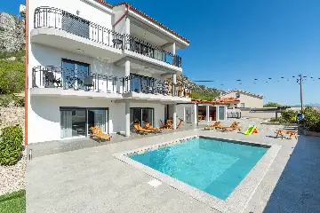 Bribir Villa for Groups with Outdoor Dining