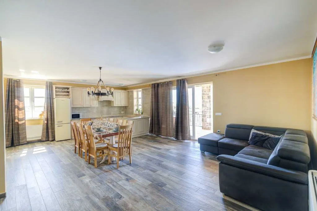4-Bedroom Villa in Vrsi with Heated Pool
