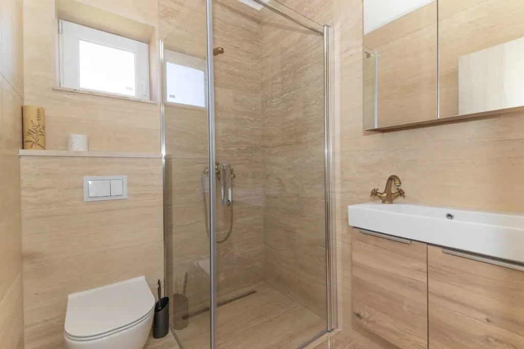 4-Bedroom Villa in Vrsi with Heated Pool