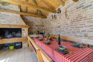 4-Bedroom Villa in Vrsi with Heated Pool