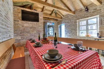 4-Bedroom Villa in Vrsi with Heated Pool