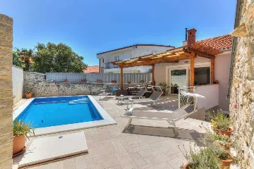 Semi-Detached Villa in Novi Vinodolski for 8 Guests