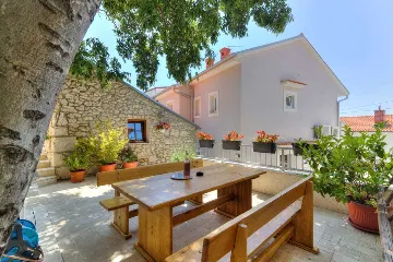 Semi-Detached Villa in Novi Vinodolski for 8 Guests