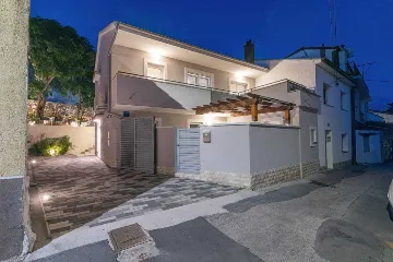 Semi-Detached Villa in Novi Vinodolski for 8 Guests