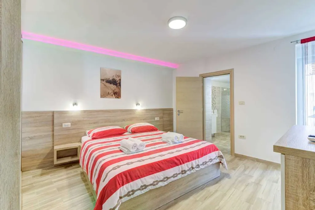 Semi-Detached Villa in Novi Vinodolski for 8 Guests