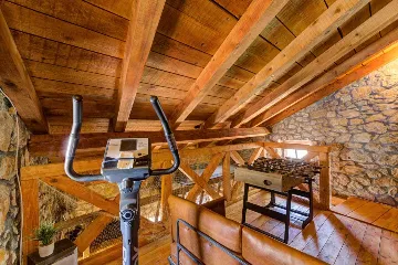 Semi-Detached Villa in Novi Vinodolski for 8 Guests