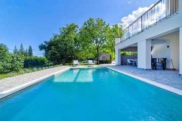 Matulji Sea-View Villa for Up to 13 Guests