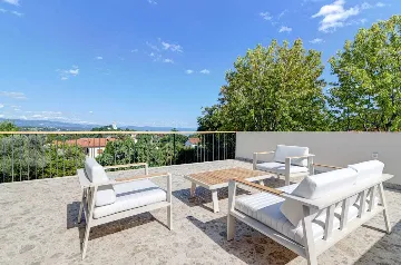 Matulji Sea-View Villa for Up to 13 Guests