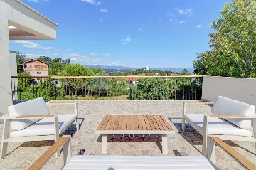 Matulji Sea-View Villa for Up to 13 Guests