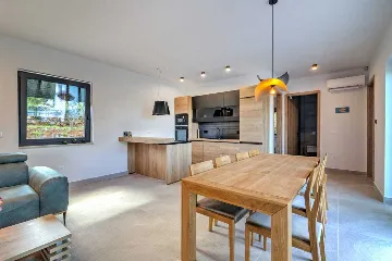 Matulji Sea-View Villa for Up to 13 Guests