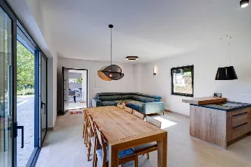 Matulji Sea-View Villa for Up to 13 Guests