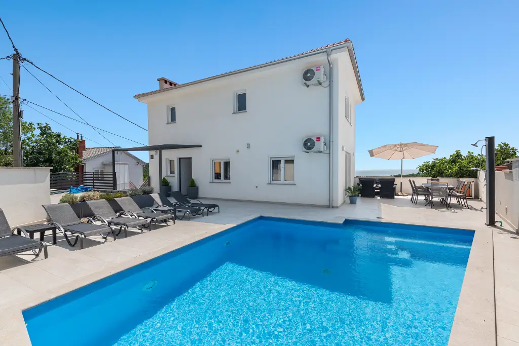 Villa with Sea Views in Ledenice for up to 9