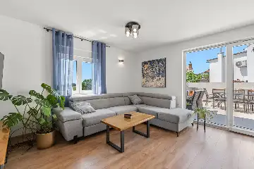 Villa with Sea Views in Ledenice for up to 9