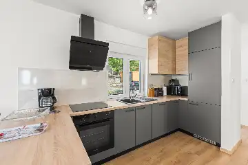 Villa with Sea Views in Ledenice for up to 9