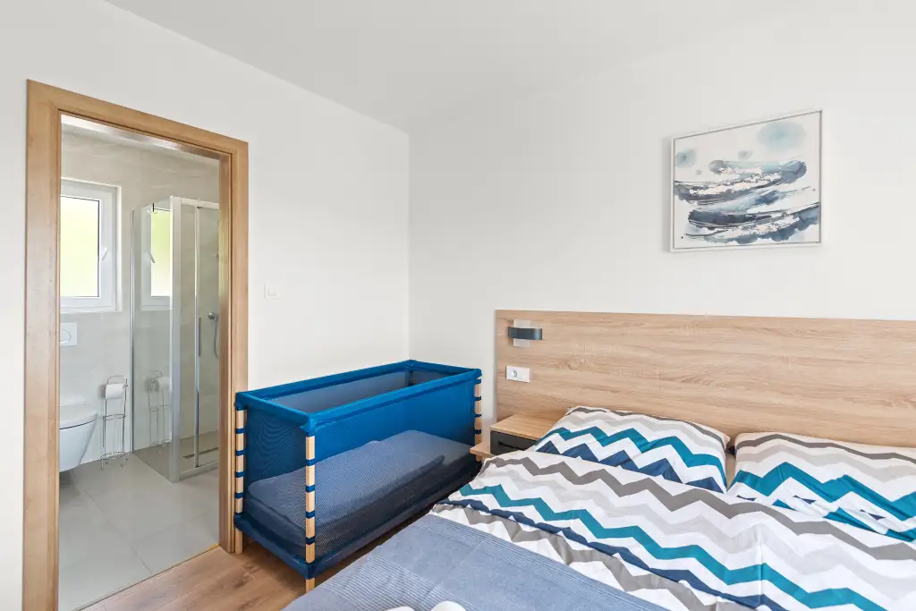 Villa with Sea Views in Ledenice for up to 9