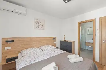 Villa with Sea Views in Ledenice for up to 9