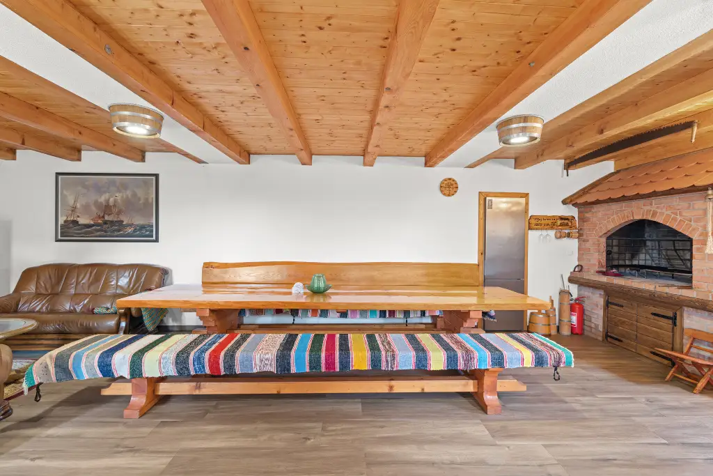 Villa with Sea Views in Ledenice for up to 9