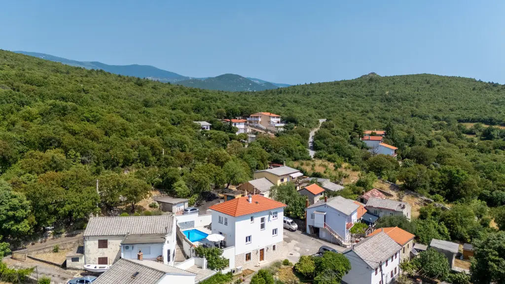 Villa with Sea Views in Ledenice for up to 9