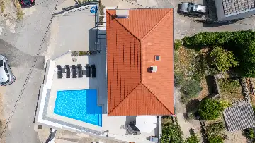 Villa with Sea Views in Ledenice for up to 9