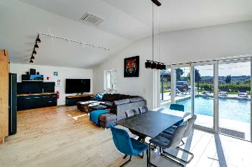 Villa in Vodnjan with Large 52 m² Pool