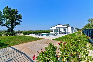 Villa in Vodnjan with Large 52 m² Pool
