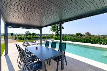 Villa in Vodnjan with Large 52 m² Pool