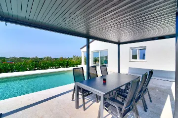 Villa in Vodnjan with Large 52 m² Pool