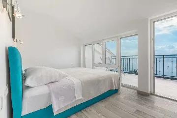 5-Bedroom Villa in Novi Vinodolski for Up to 10