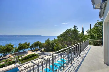 5-Bedroom Villa in Novi Vinodolski for Up to 10