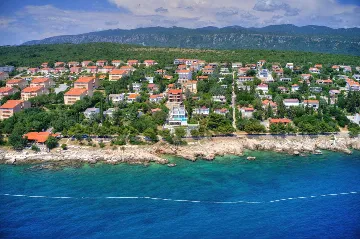 5-Bedroom Villa in Novi Vinodolski for Up to 10