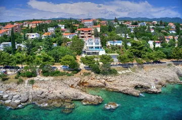 5-Bedroom Villa in Novi Vinodolski for Up to 10