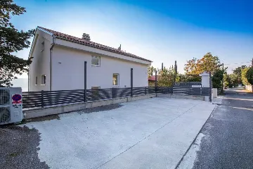5-Bedroom Villa in Novi Vinodolski for Up to 10
