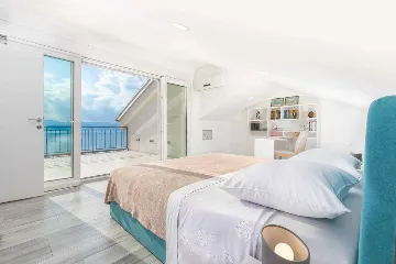 5-Bedroom Villa in Novi Vinodolski for Up to 10