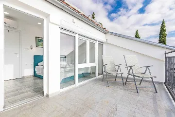 5-Bedroom Villa in Novi Vinodolski for Up to 10