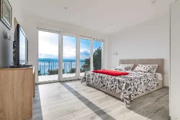 5-Bedroom Villa in Novi Vinodolski for Up to 10