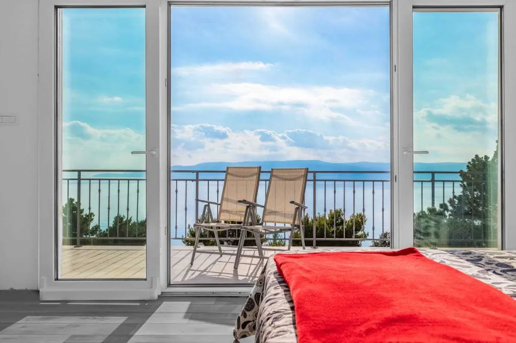 5-Bedroom Villa in Novi Vinodolski for Up to 10